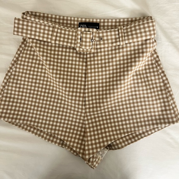 ZARA Gingham Shorts with Belt - Picture 3 of 5